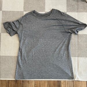 lululemon athletica Gray Metal Vent Tee